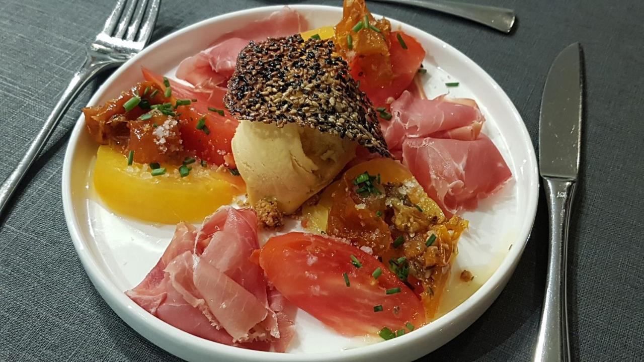 Logis - Hotel Restaurant La Sapiniere Wisques Екстер'єр фото